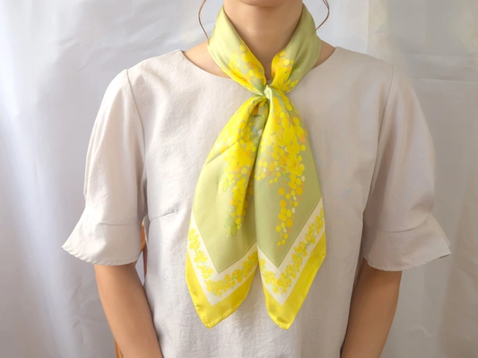 水彩画のシルクスカーフ 「mimosa」