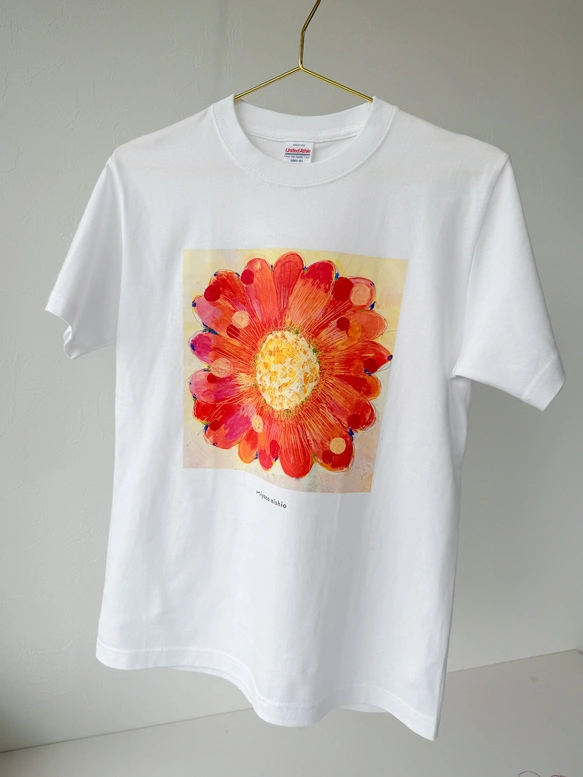 水彩画を着るTシャツ　「ガーベラ」