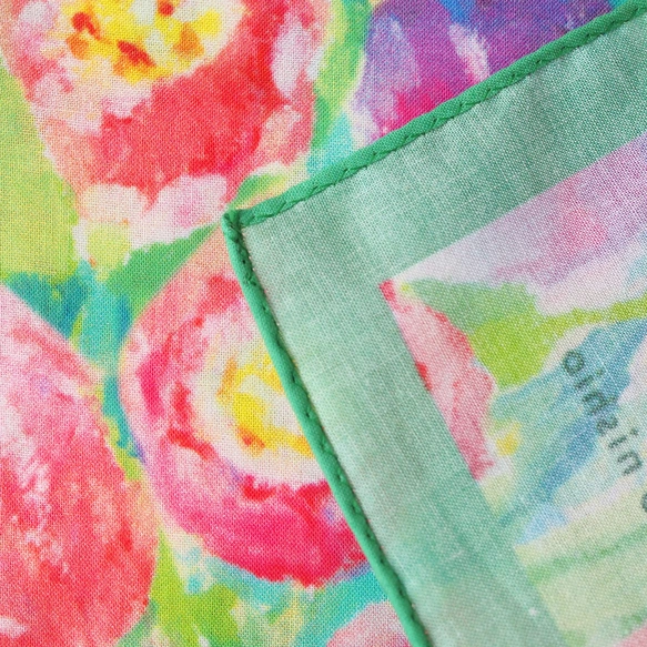 スカーフにもなる水彩画ハンカチ「pastel tulip」