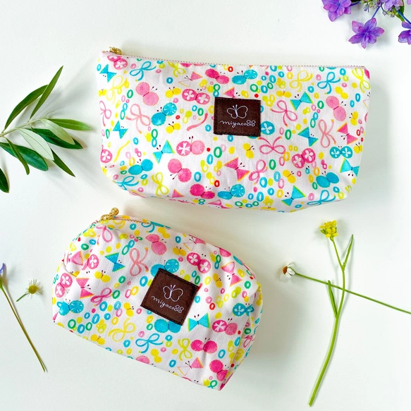 "Ribbon party!" Watercolor Pouch for Organizing Small Items