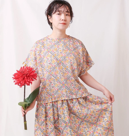 オーガニックコットン半袖プルオーバーブラウス　「FLOWER」