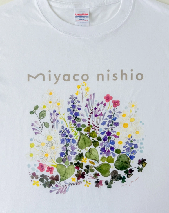 水彩画を着るTシャツ　「ハルジオンの頃  white